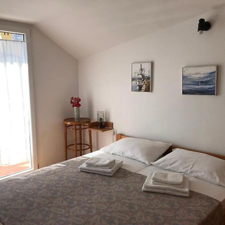Hotel Sobica Baška Esterno foto